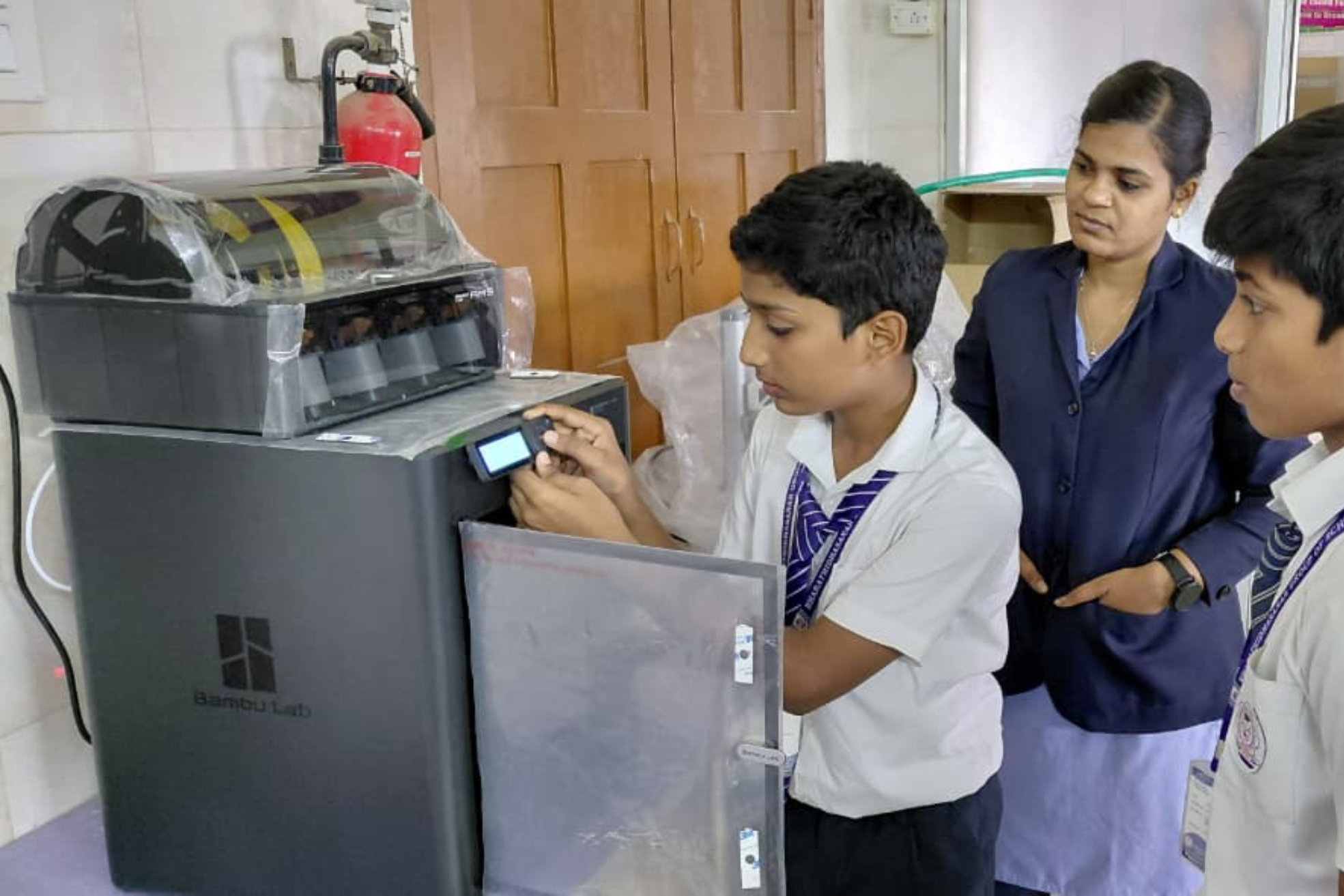 Empowering Young Innovators at Bharadhidasanar School with BambuLabs 3D Printers